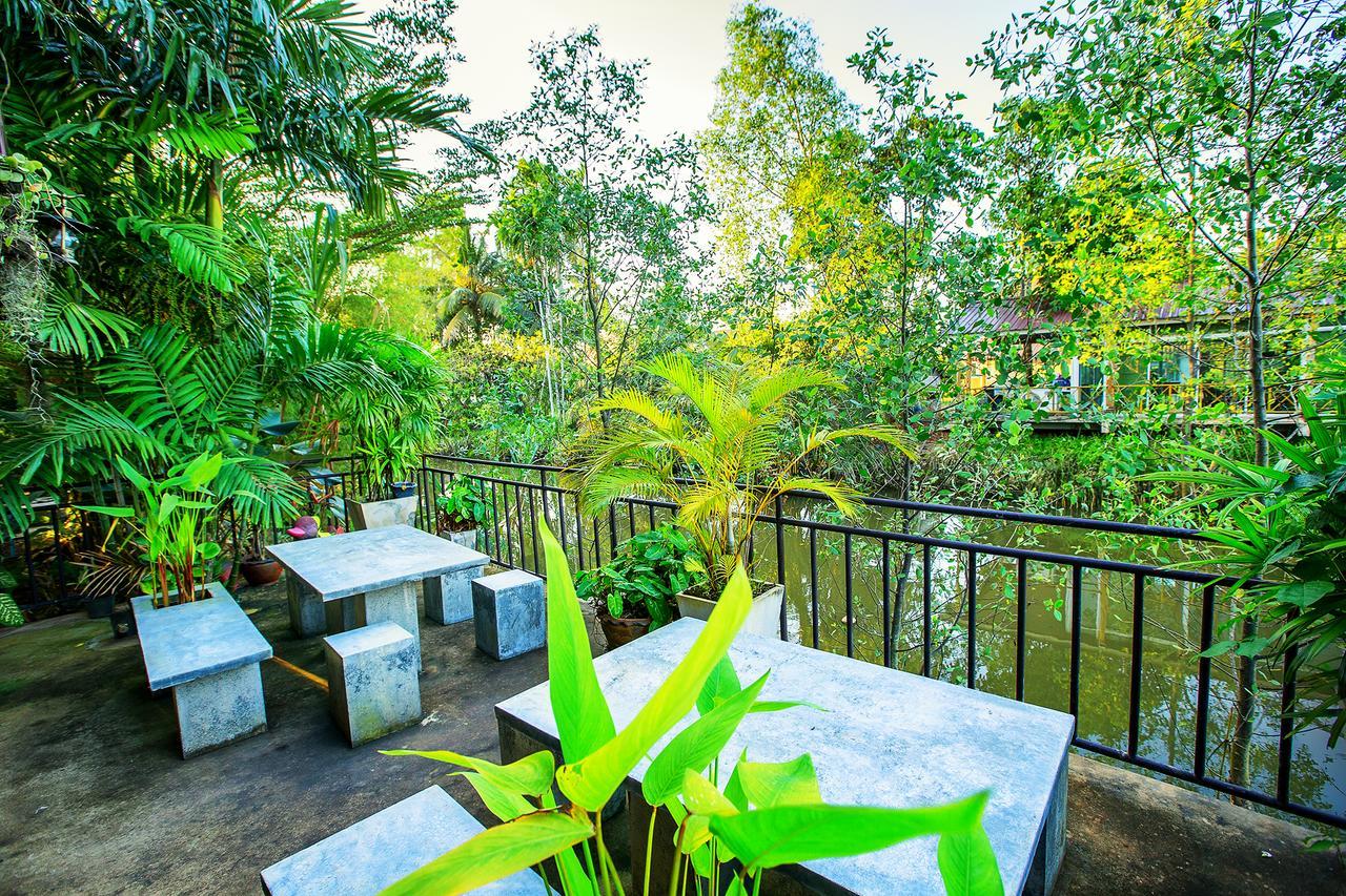 Nida Rooms Central 89 Plaza Resort Surat Thani Exterior photo