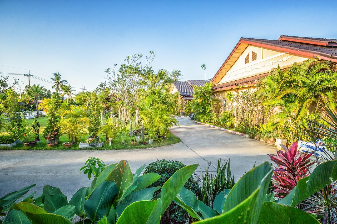 Nida Rooms Central 89 Plaza Resort Surat Thani Exterior photo