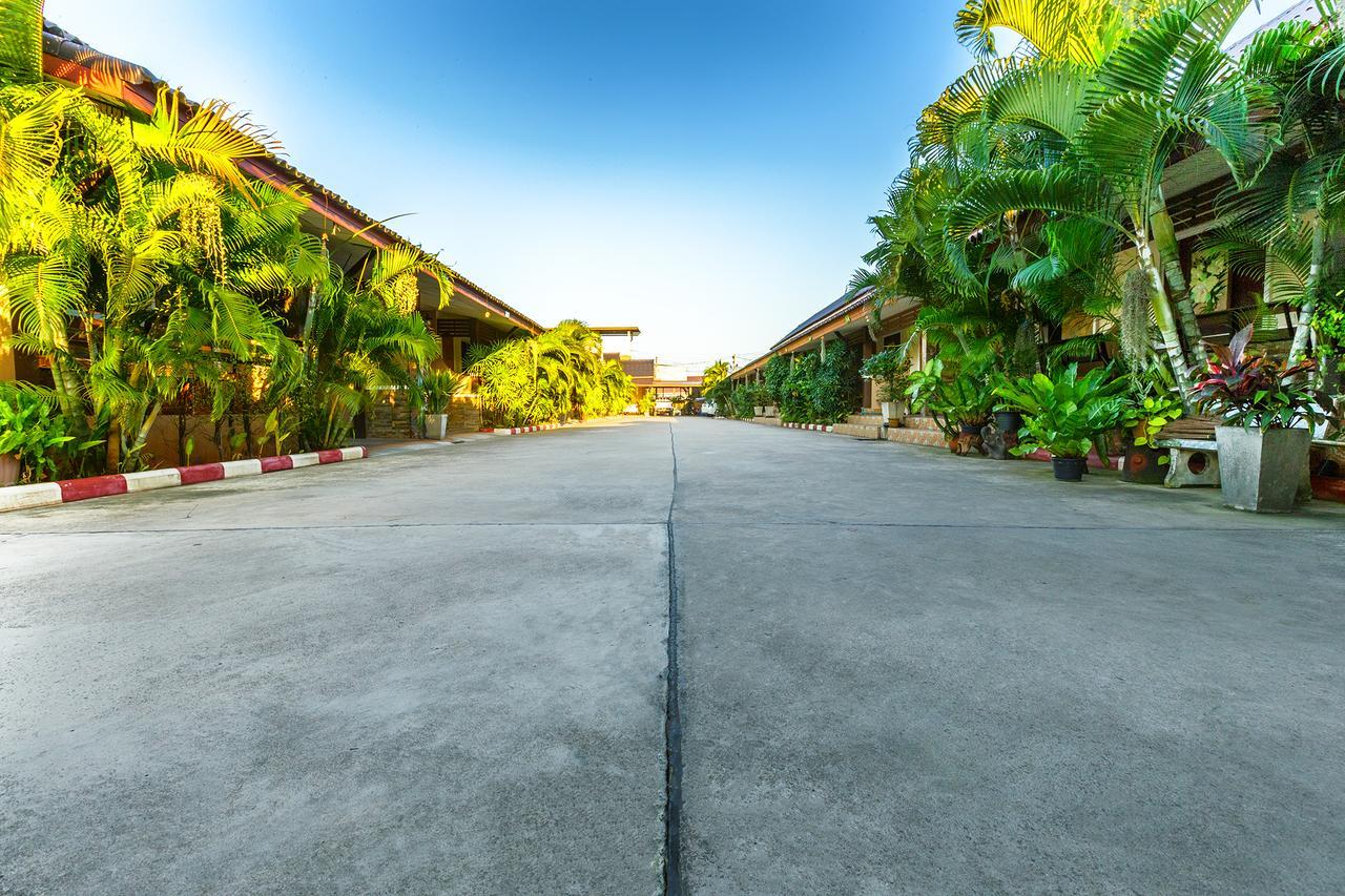Nida Rooms Central 89 Plaza Resort Surat Thani Exterior photo