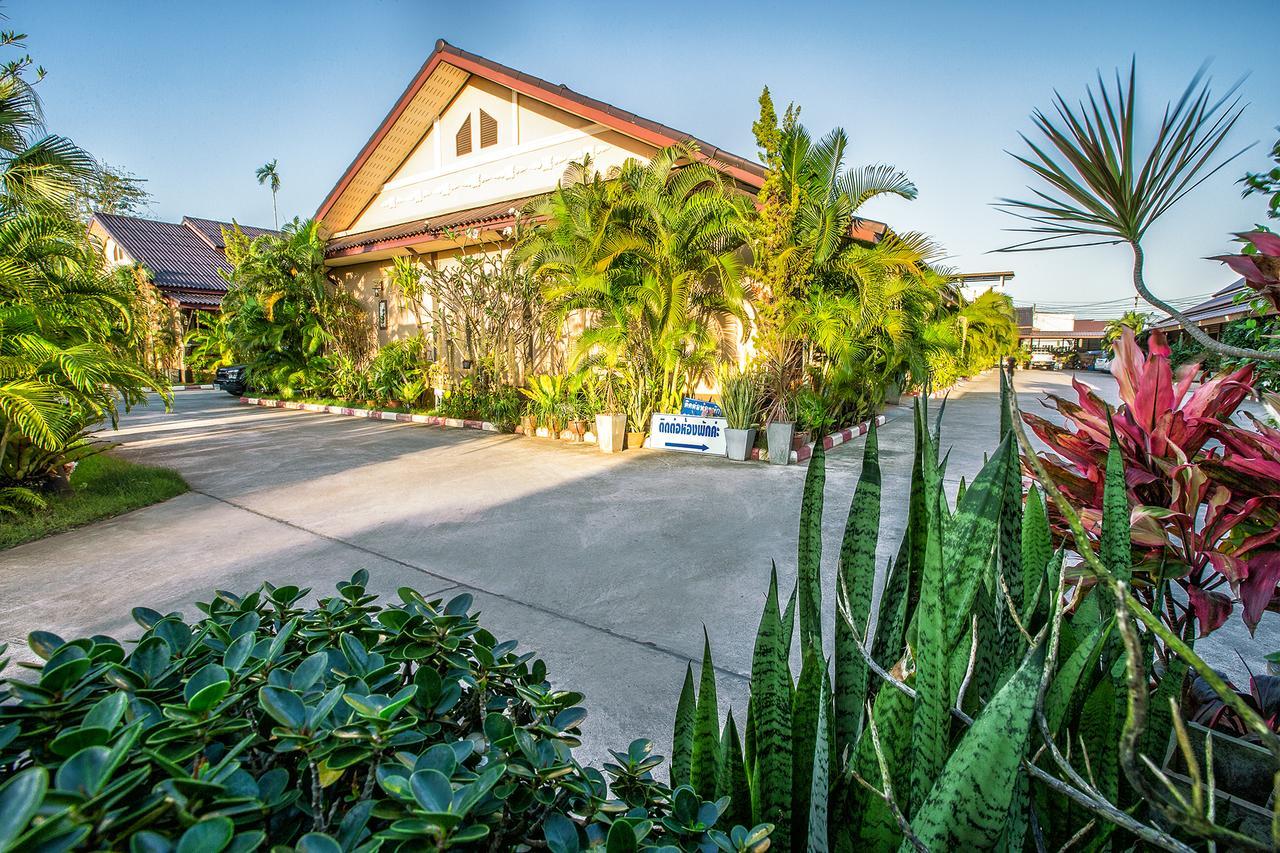 Nida Rooms Central 89 Plaza Resort Surat Thani Exterior photo
