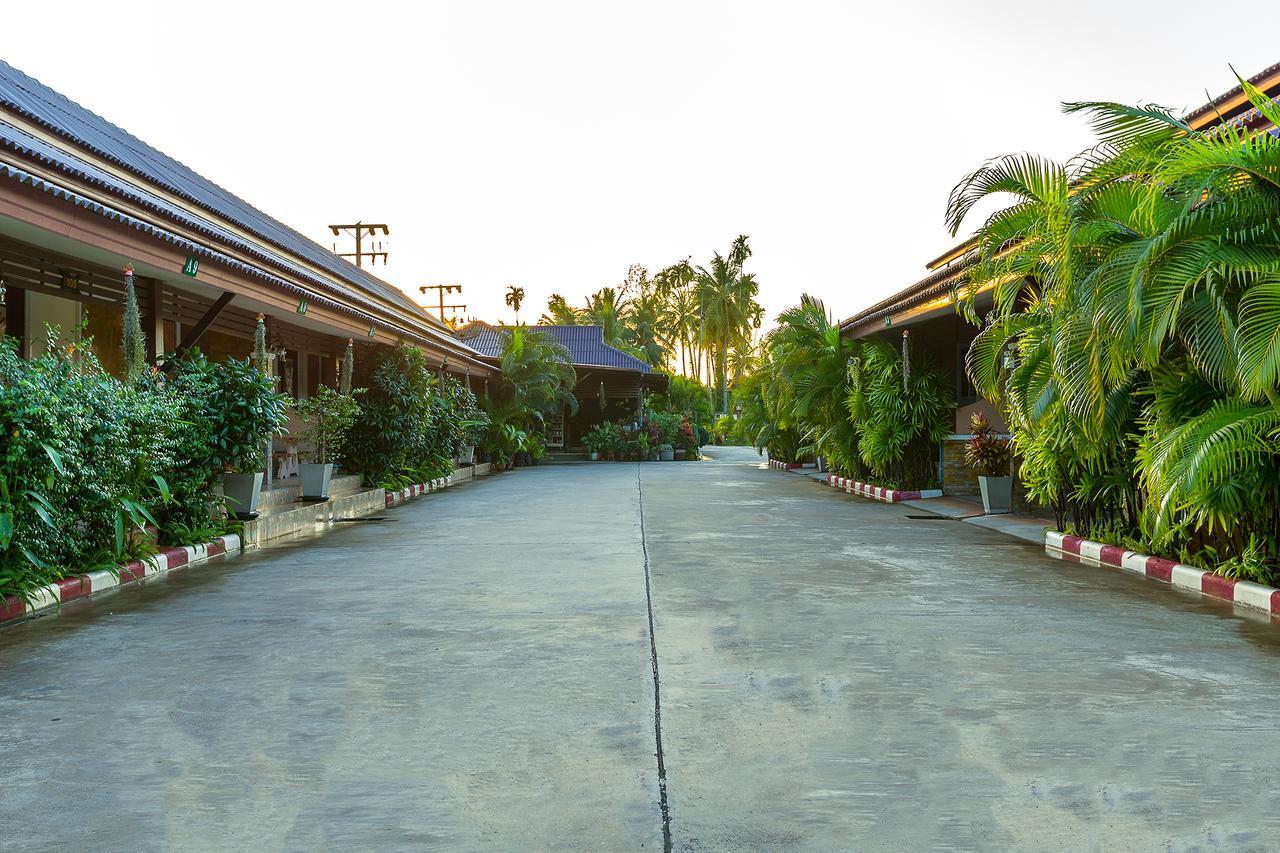 Nida Rooms Central 89 Plaza Resort Surat Thani Exterior photo
